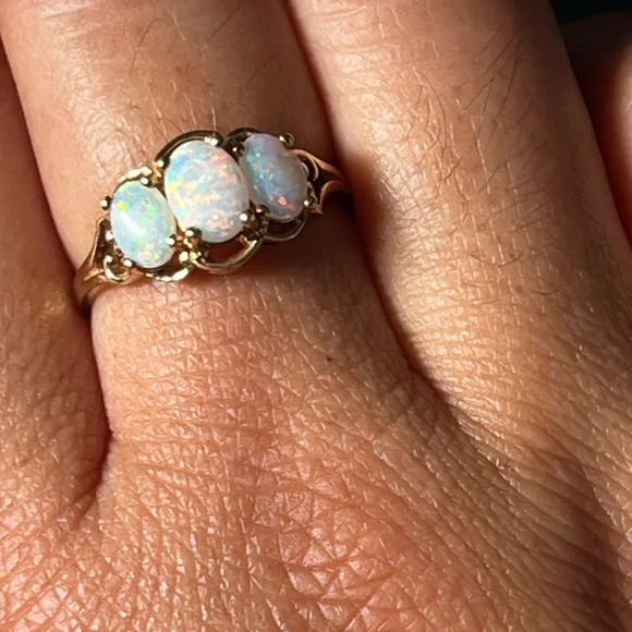 Elegant 14K Yellow Gold Triple Opal Ring - Picture 8 of 16